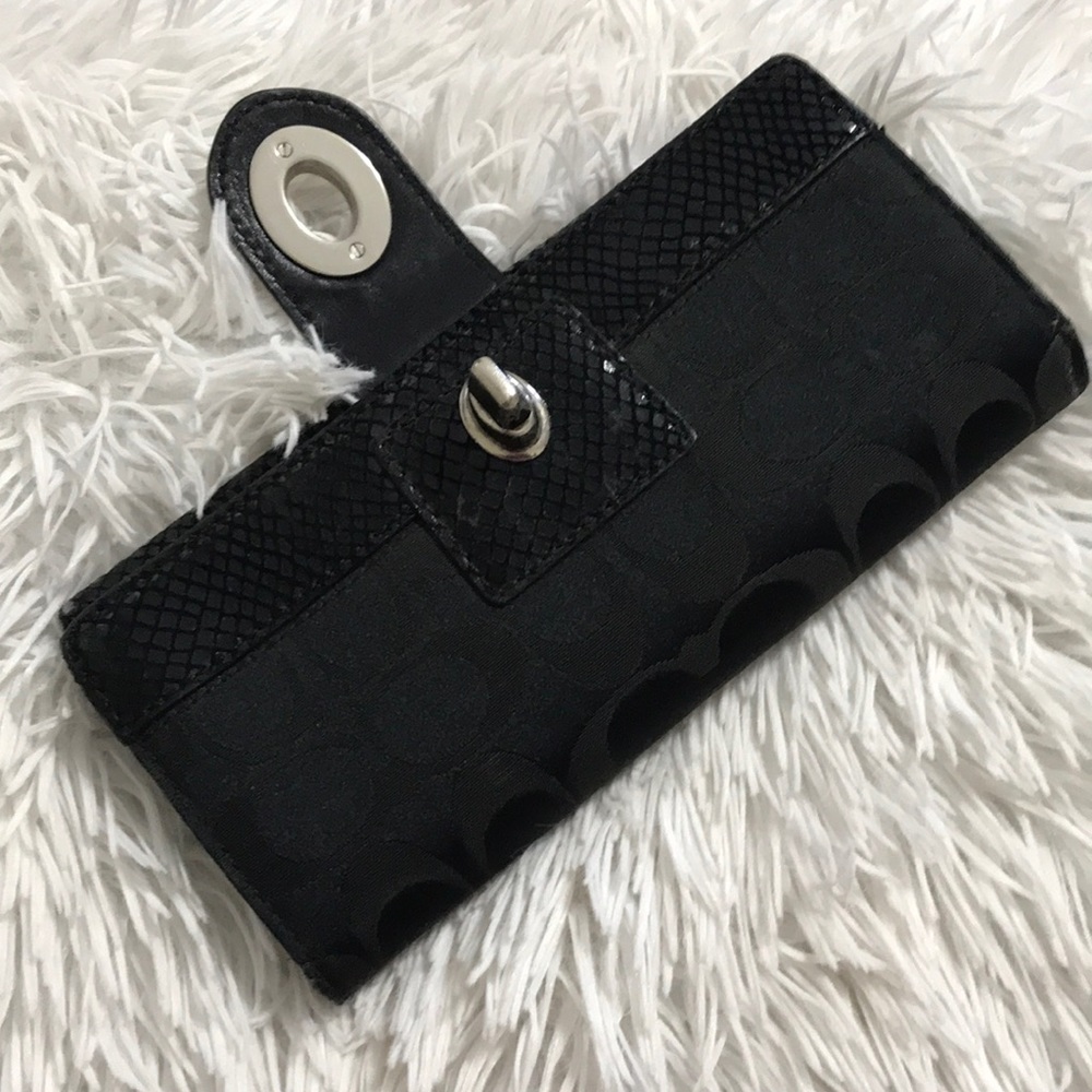 Black Snake Print Coach Wallet - Picture 4 of 8